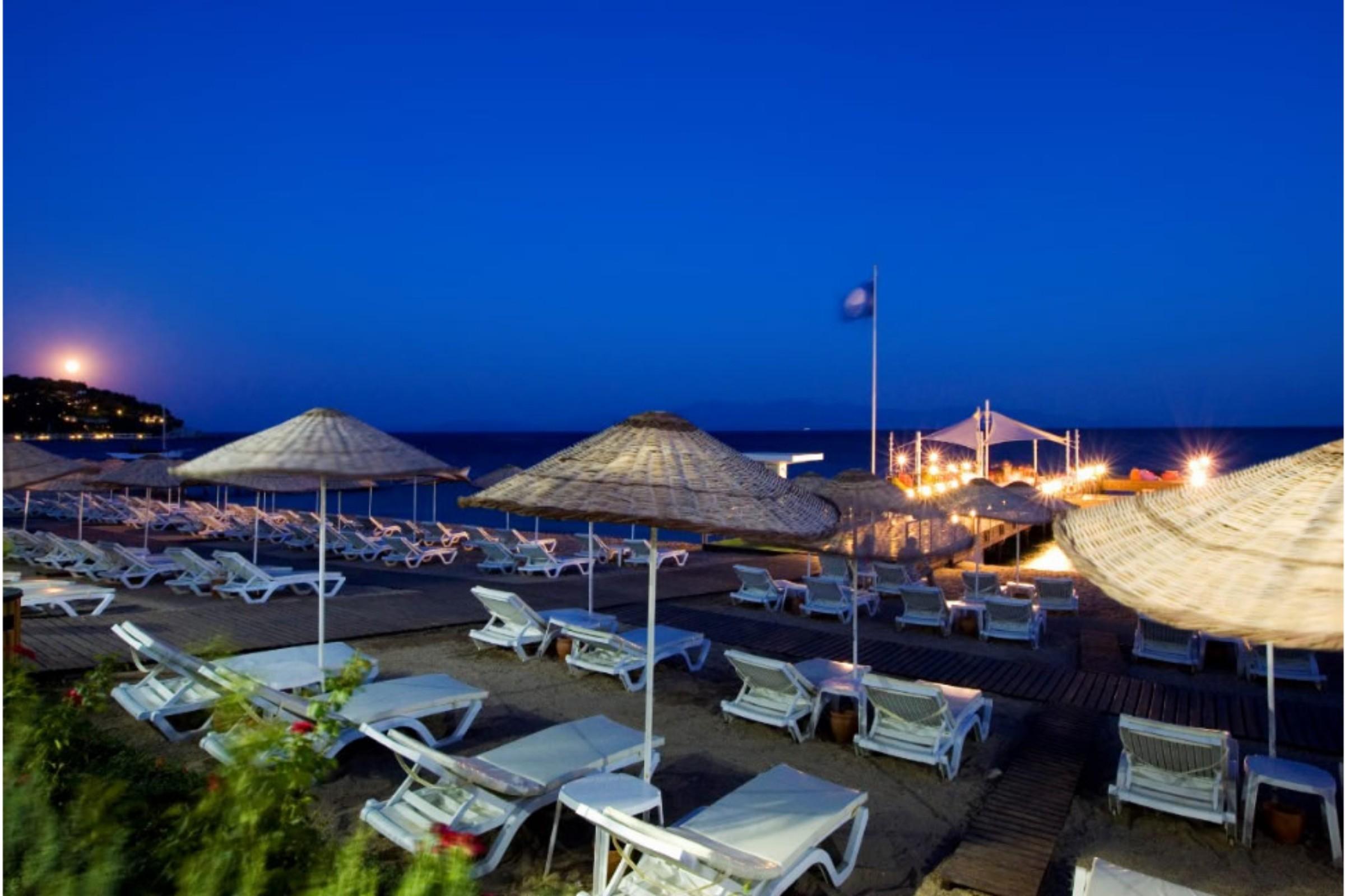 Latanya Park Resort Yaliciftlik Exterior photo